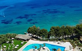 Candia Park Village Reviews 4*